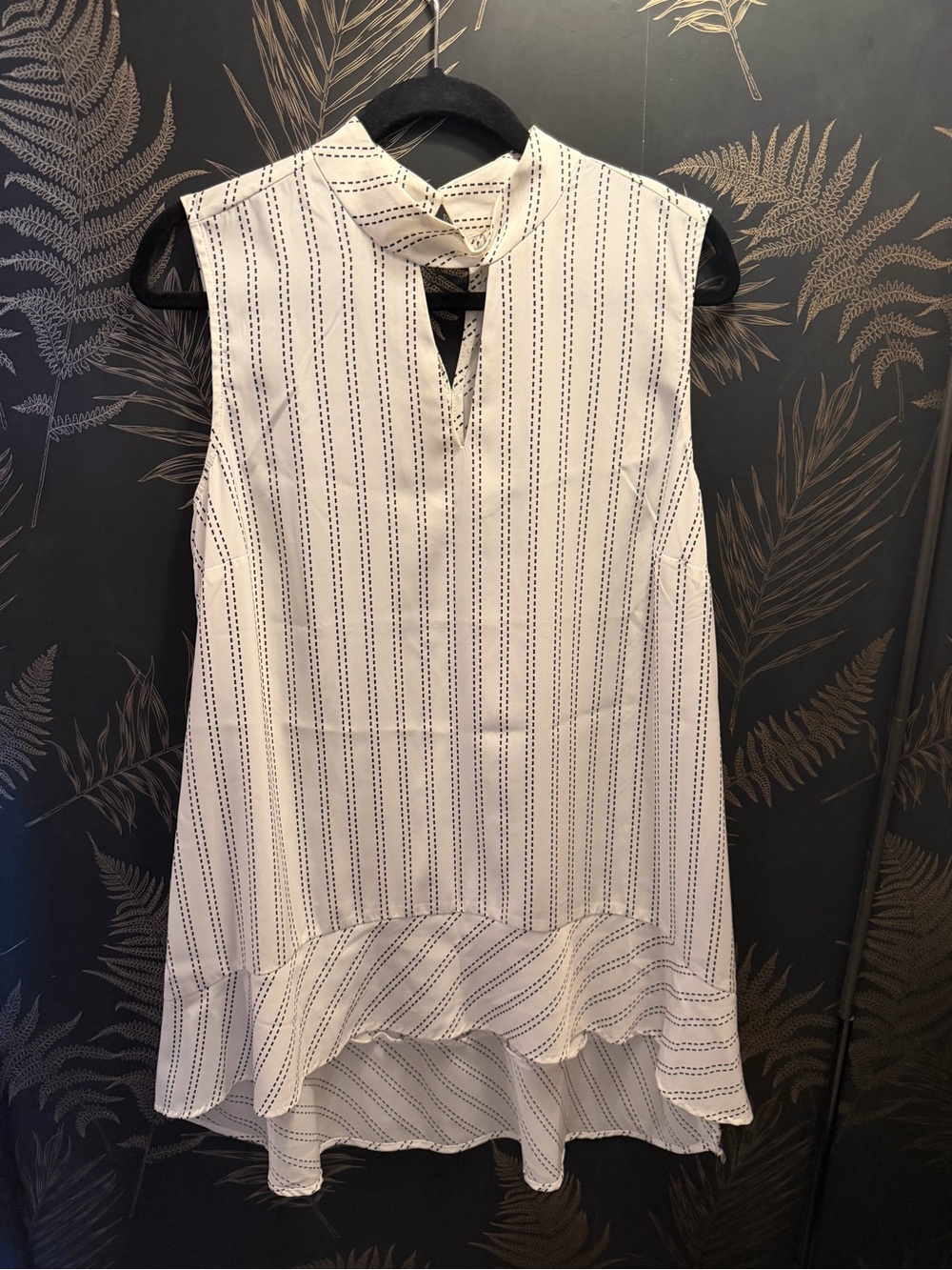 Chico's White and Black Sleeveless Notch-Neck Ruffle Hem Blouse